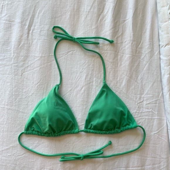 Victoria’s Secret green bikini set - Picture 2 of 3